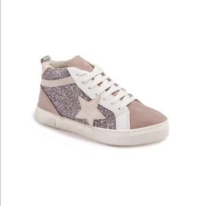 Brand new in box Steven by Steve Madden Womens high top Sneaker. Size 7.5-Blush